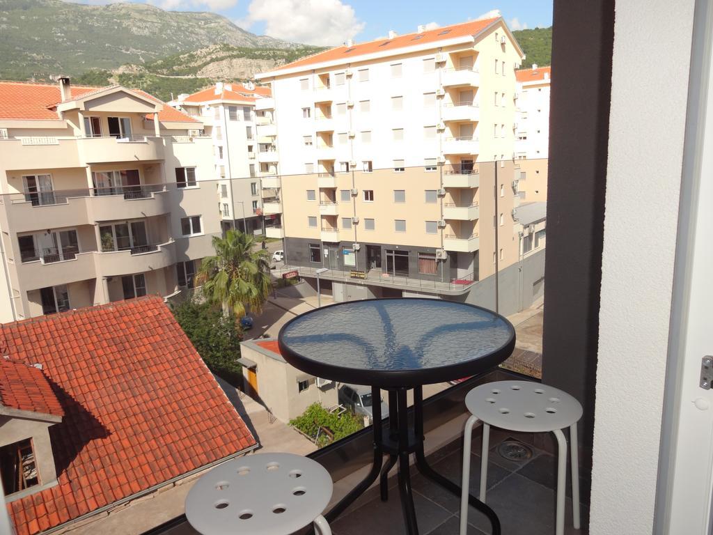 Nataliia Twister Apartment Budva Exterior foto